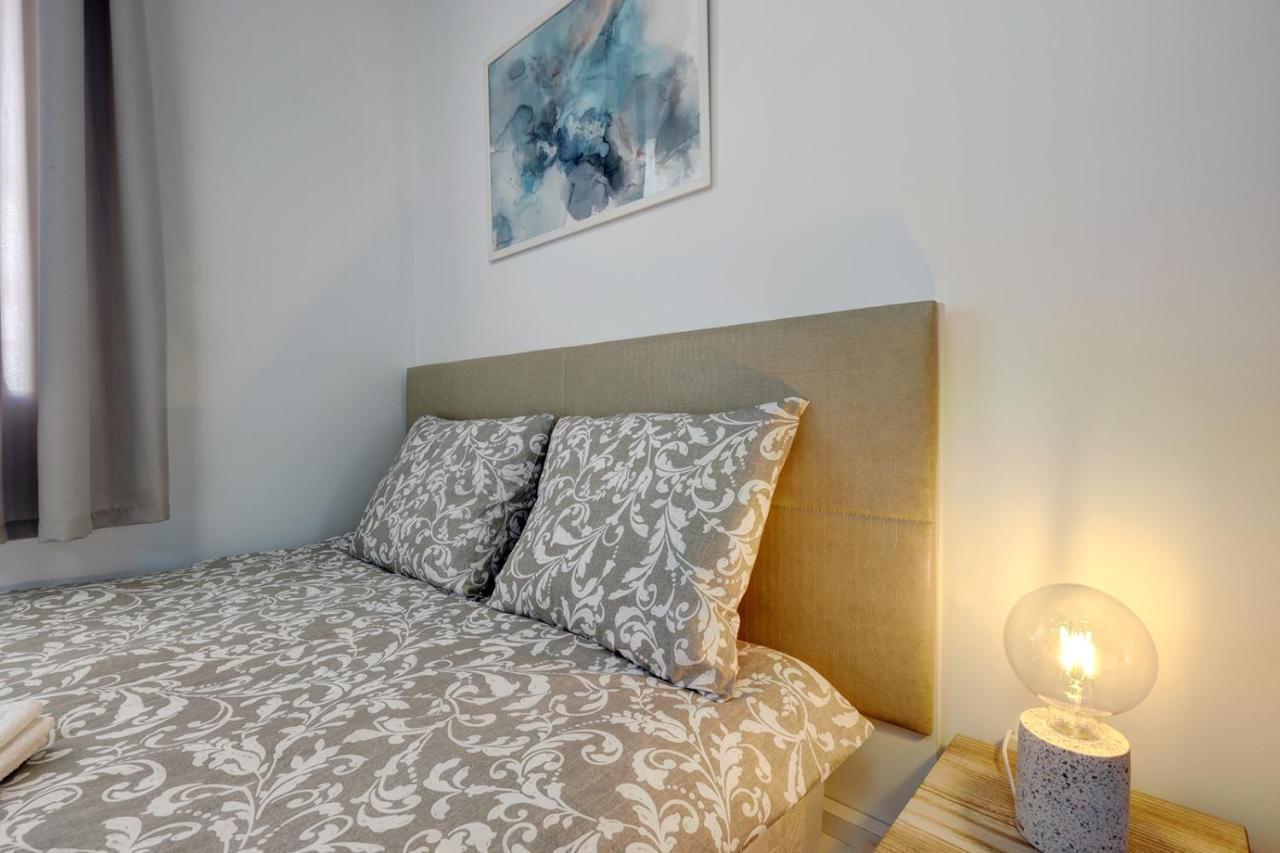 Top Floor Fuengirola Park Apartment With Parking Exteriör bild